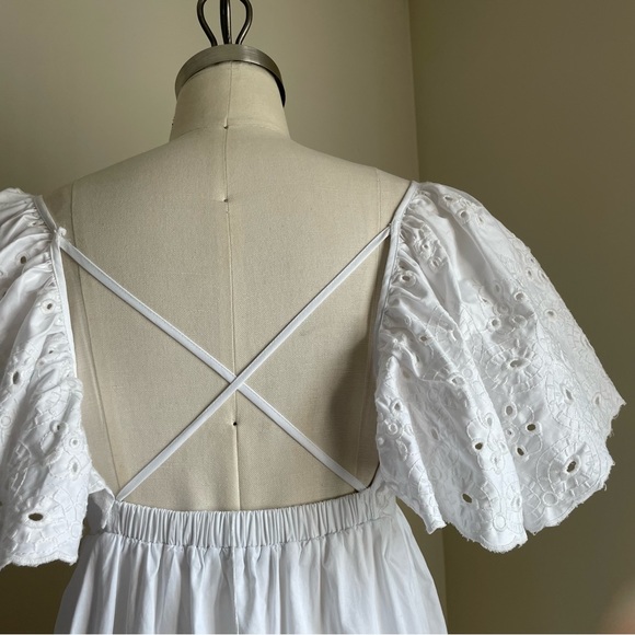 Q12 EN SAISON Barnette Eyelet Maxi Dress - Picture 7 of 12